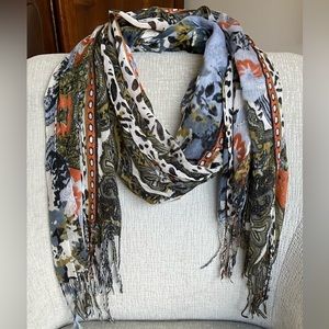 Multi-Colored Scarf w/Fringe